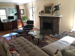 165 Longwood Ave in Brookline, MA - Building Photo - Building Photo