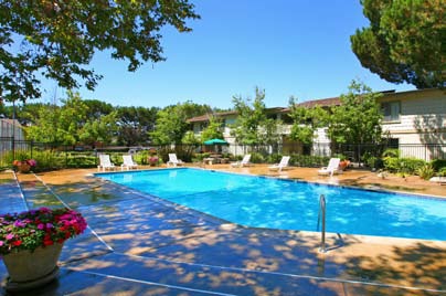 154 Canyon Woods Apartments in Lake Forest, CA - Foto de edificio