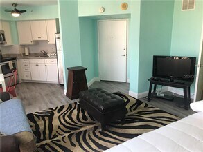 470 3rd St S-Unit -616 in St. Petersburg, FL - Building Photo - Building Photo