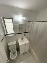 750 83rd St, Unit 4 in Miami Beach, FL - Building Photo - Building Photo
