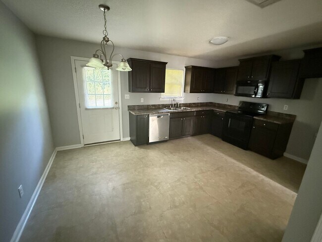1261 Ball Park Ave NE in Dawson, GA - Building Photo - Building Photo