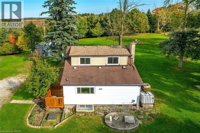 1868 Jerseyville Rd W in Hamilton, ON - Building Photo - Building Photo