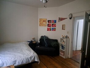 2400 N Bernard St in Chicago, IL - Building Photo - Building Photo