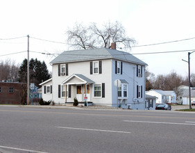 13003 Cleveland Ave NW in Uniontown, OH - Building Photo - Building Photo