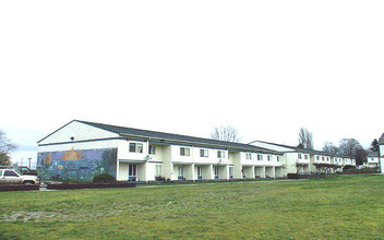 Sunrise Apartments in Tacoma, WA - Building Photo - Building Photo