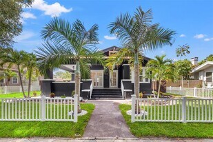 2830 2nd Ave N in St. Petersburg, FL - Building Photo