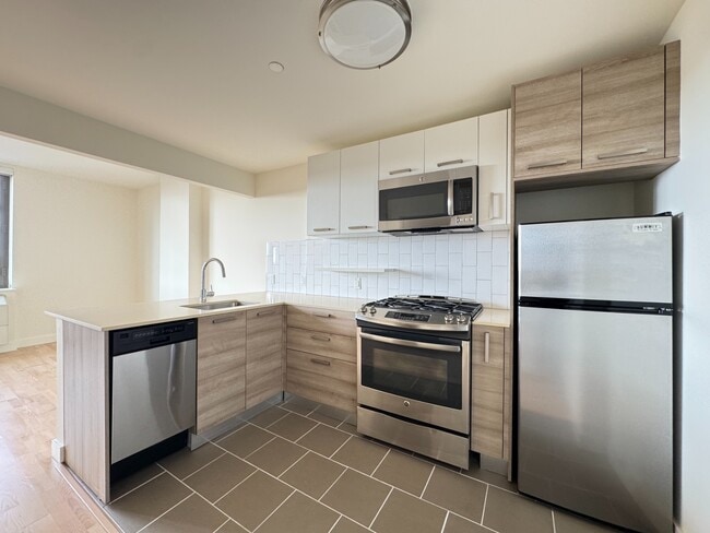property at 626 Flatbush Ave