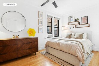 24-39-39 38th St in Queens, NY - Building Photo - Building Photo