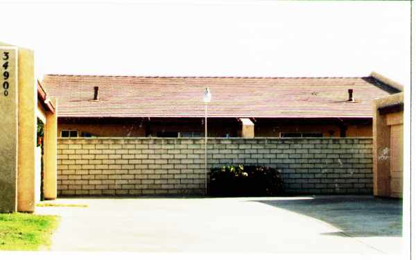 34900 Marcia Rd in Cathedral City, CA - Building Photo