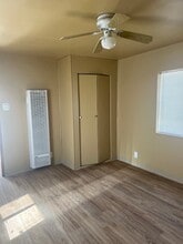 15287 W Belmont Ave, Unit APT A in Kerman, CA - Building Photo - Building Photo