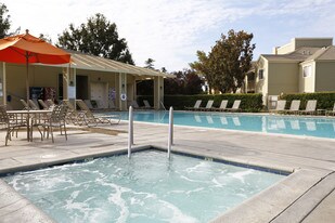 Cambridge Village Apartments