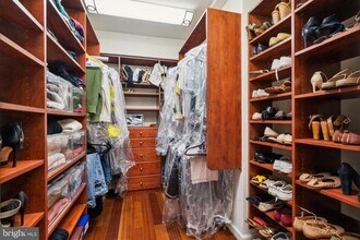 220 W Rittenhouse Square in Philadelphia, PA - Building Photo - Building Photo