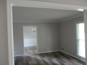 2901 Creekside Dr in Louisville, KY - Building Photo - Building Photo