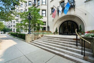 416 Commonwealth Ave, Unit 710 in Boston, MA - Foto de edificio - Building Photo