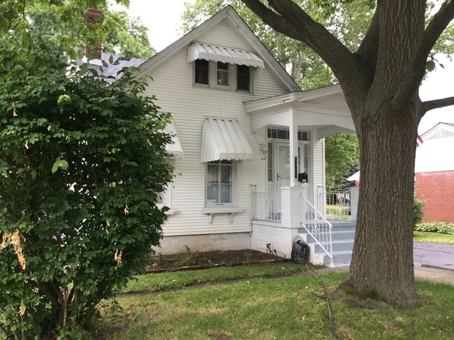 1215 Liberty St in Alton, IL - Building Photo - Building Photo