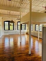 595 Mineral Spring Ave, Unit 14 in Pawtucket, RI - Building Photo