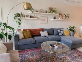 1050 N Corona St, Unit 116 in Denver, CO - Building Photo