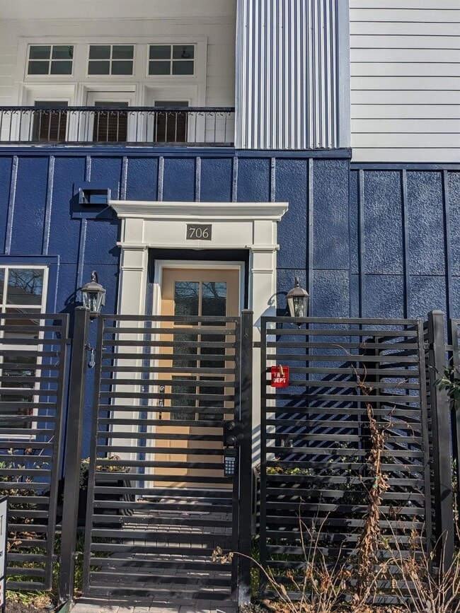 706 Cage St in Houston, TX - Building Photo - Building Photo