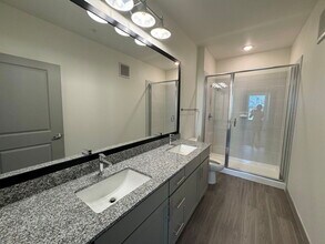 12000 FM 1171 in Northlake, TX - Foto de edificio - Building Photo