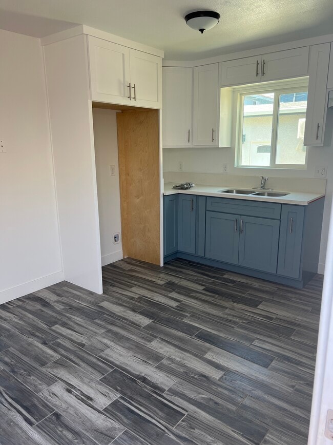 property at 817 W 101st St