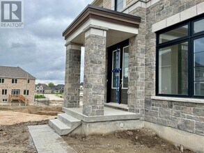 8 Elderberry Wy in New Tecumseth, ON - Building Photo - Building Photo