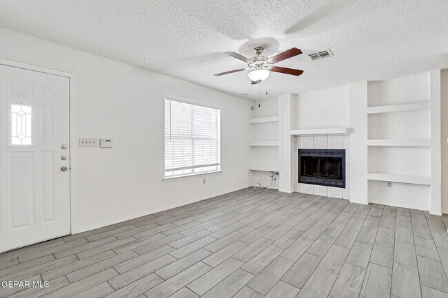 1724 Gambel Quail Dr in El Paso, TX - Building Photo - Building Photo