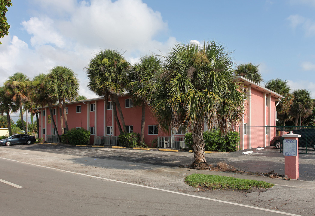 River View in Sunrise, FL - Building Photo