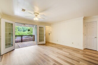 304 Madison Ct in Smyrna, GA - Building Photo - Building Photo