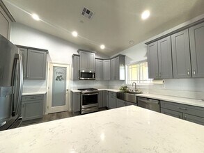 9875 Magnolia Ave in California City, CA - Building Photo - Building Photo