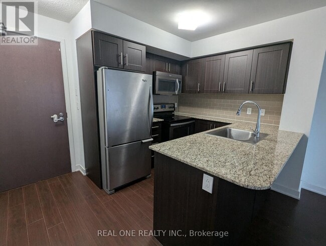 185 Bonis Ave in Toronto, ON - Building Photo - Building Photo