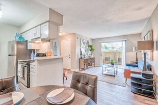 The Crossing in Houston, TX - Building Photo