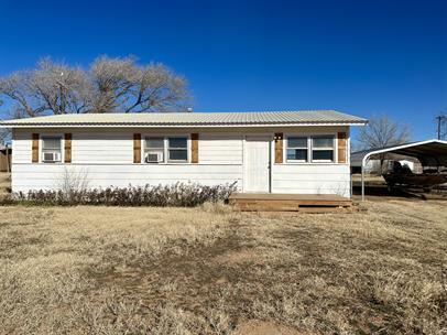 1904 S 8th St in Tahoka, TX - Building Photo