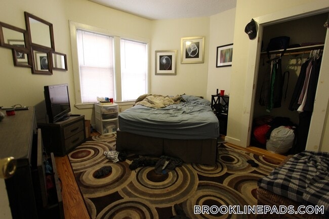 125 Brook St in Brookline, MA - Building Photo - Building Photo