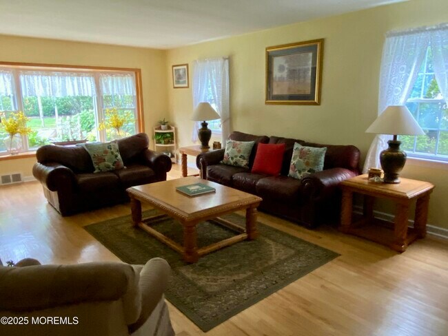 2203 3rd Ave in Spring Lake, NJ - Building Photo - Building Photo