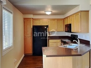 4378 Northside Dr NE in Salem, OR - Foto de edificio - Building Photo