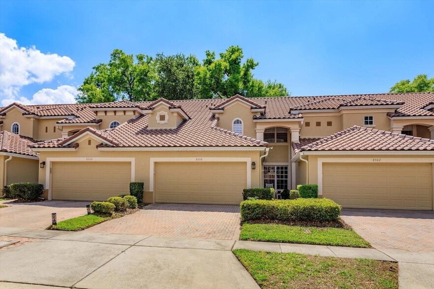 8556 Vía Bella Notte in Orlando, FL - Building Photo