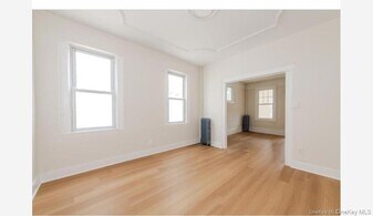 959 Van Nest Ave, Unit 2 in Bronx, NY - Building Photo