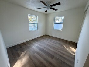 725 Merrimac Dr in Port Orange, FL - Building Photo - Building Photo