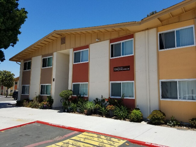 Meadowbrook Apartments