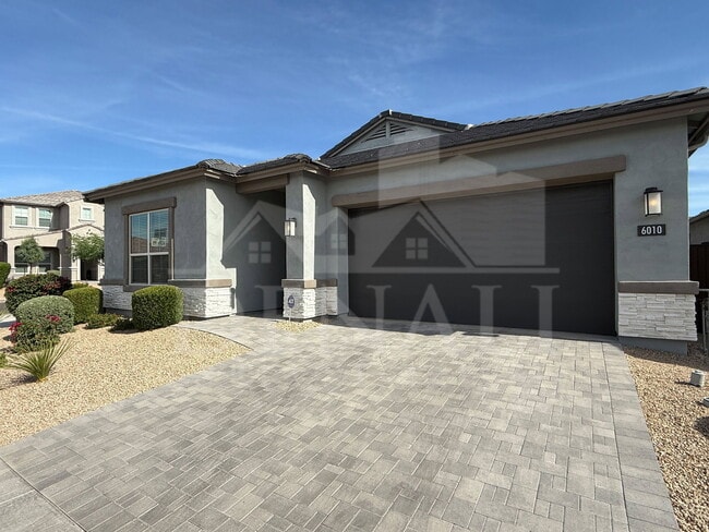 6010 E Quail Ave in Phoenix, AZ - Building Photo - Building Photo