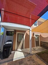 2495 13th Ave N, Unit 1/2 in St. Petersburg, FL - Building Photo - Building Photo