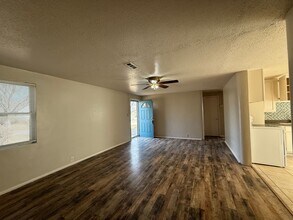 1809 E Bayley St in Wichita, KS - Building Photo - Building Photo