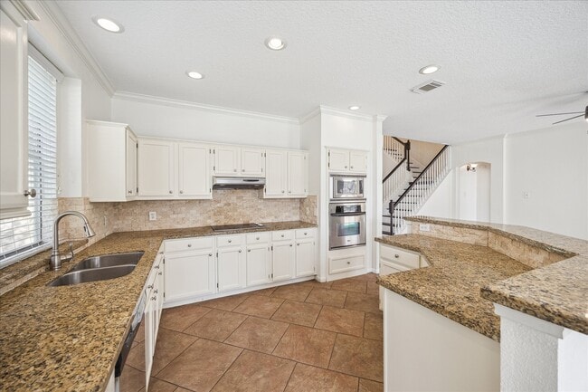 property at 12831 Dove Point Ln