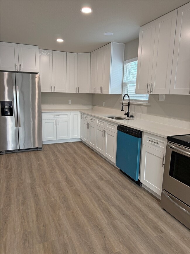 property at 81 Willow Oak Ln