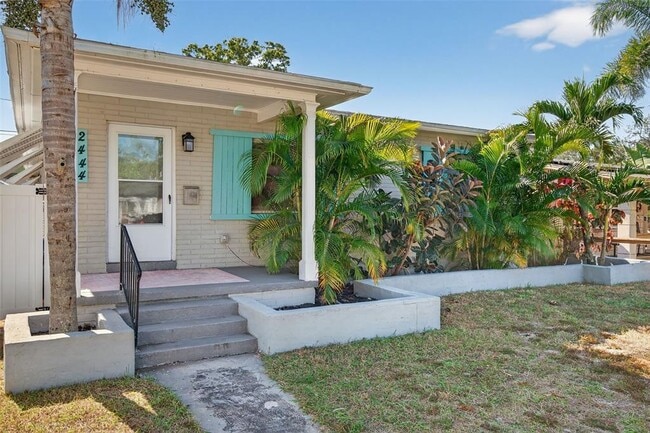 property at 2444 34th Ave N