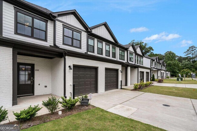 1341 Parc Bench Rd in Atlanta, GA - Building Photo - Building Photo
