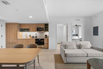 159 NE 6th St in Miami, FL - Building Photo - Building Photo