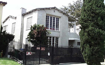 439 N Gardner St in Los Angeles, CA - Building Photo - Building Photo