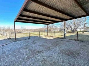 8012 W Hwy St in Iowa Park, TX - Building Photo - Building Photo