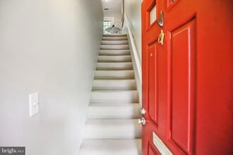 2623 S Walter Reed Dr, Unit B in Arlington, VA - Building Photo - Building Photo